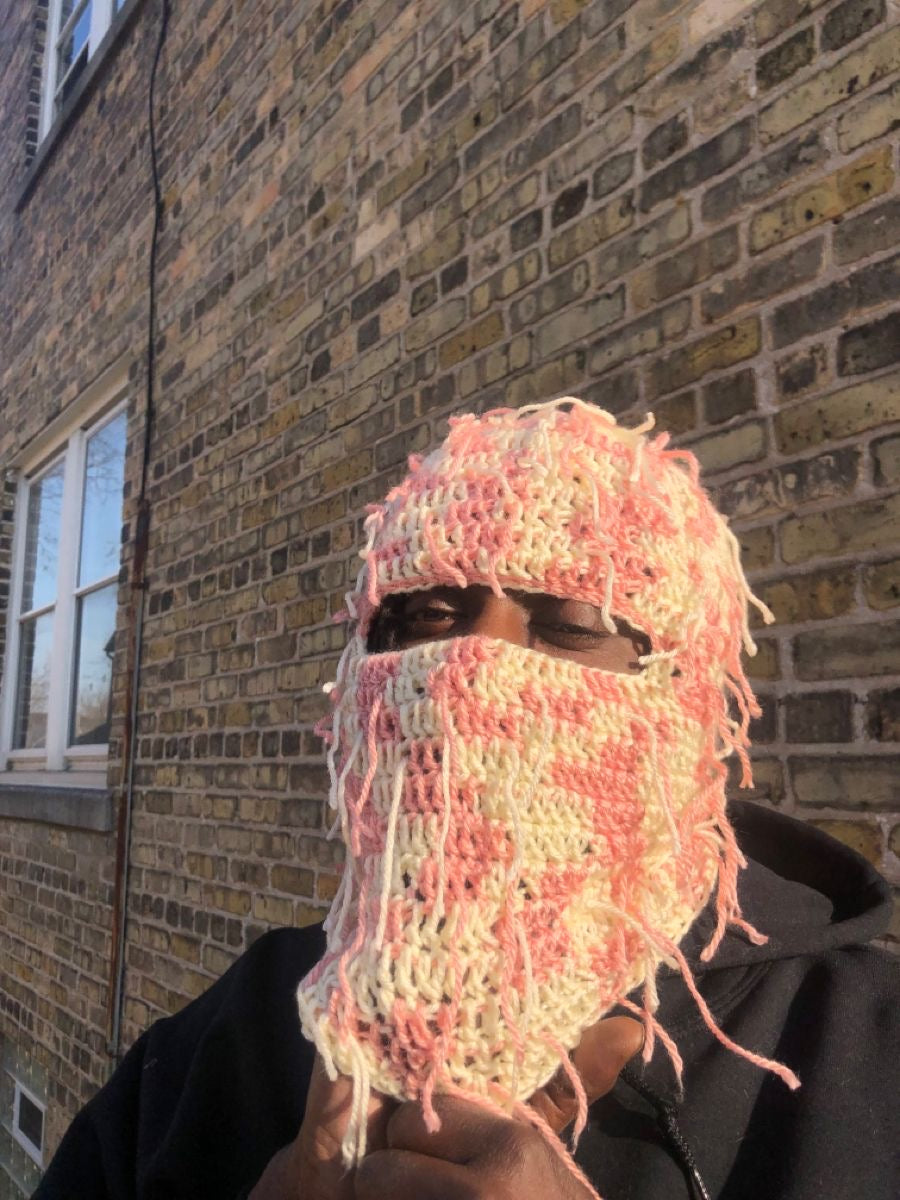 1pc Two-Color Distress Crochet Skimask.
